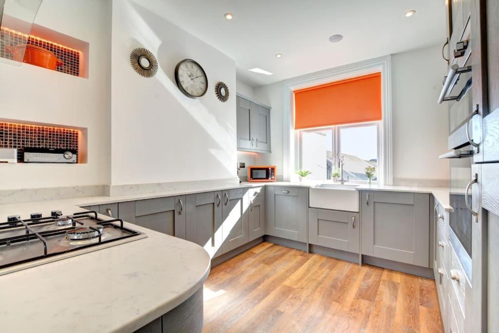 Modern 4 Bedroom Townhouse Perfect Location. Brighton Exterior photo